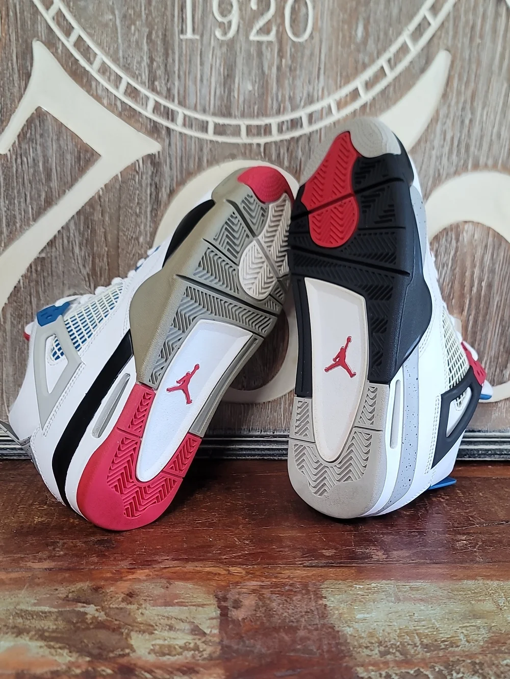 Nike Air Jordan 4 SE 'What The 4' 30th Anniversary Wmns 8.5 Good Condition.